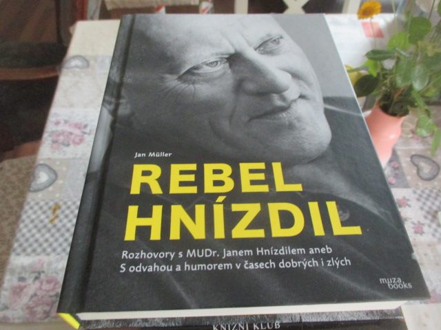 Zav��t okno
